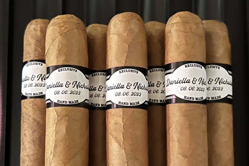 Personalized cigar bands
