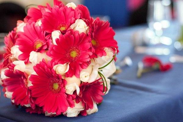 Pink and white bouquet