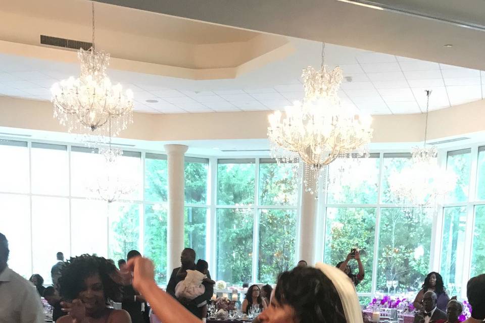 Wedding bouquet throw