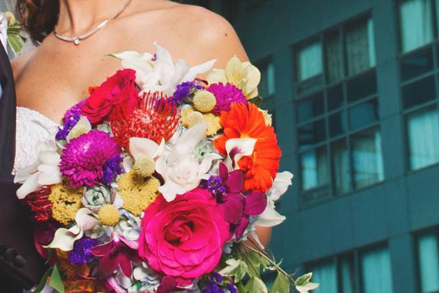 True Artistry Flowers