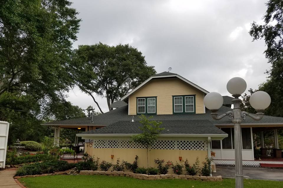 Gibbs Street Manor