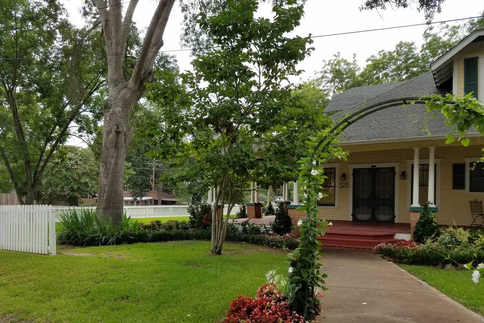 Gibbs Street Manor