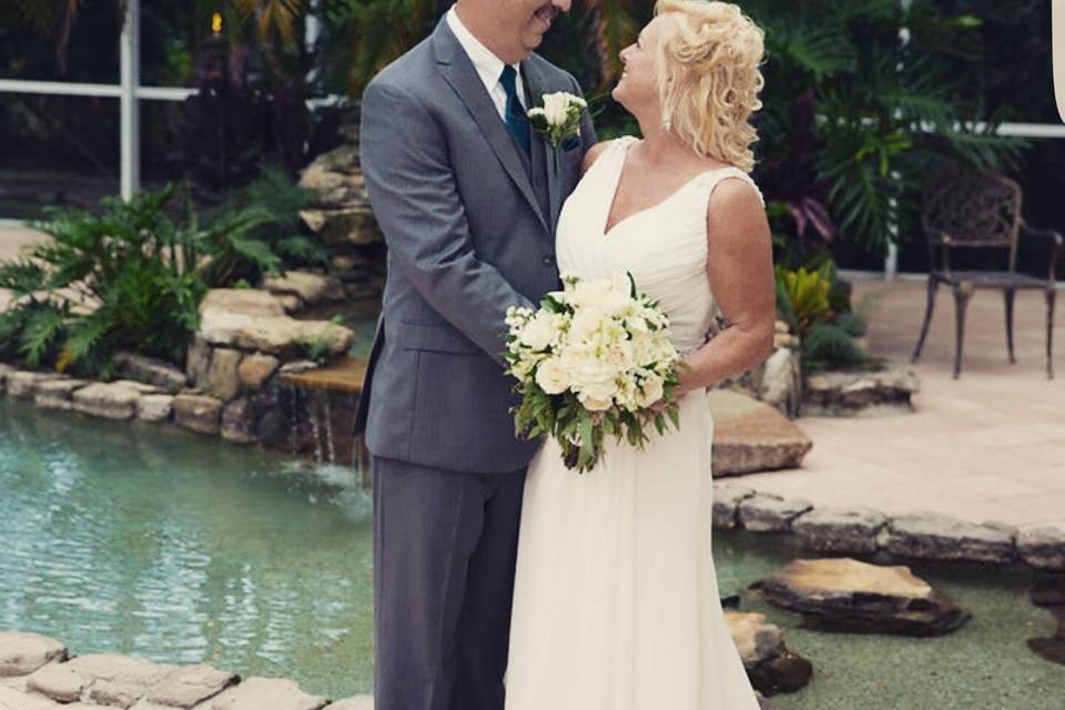 Loved this wedding.. classic all white beauty..