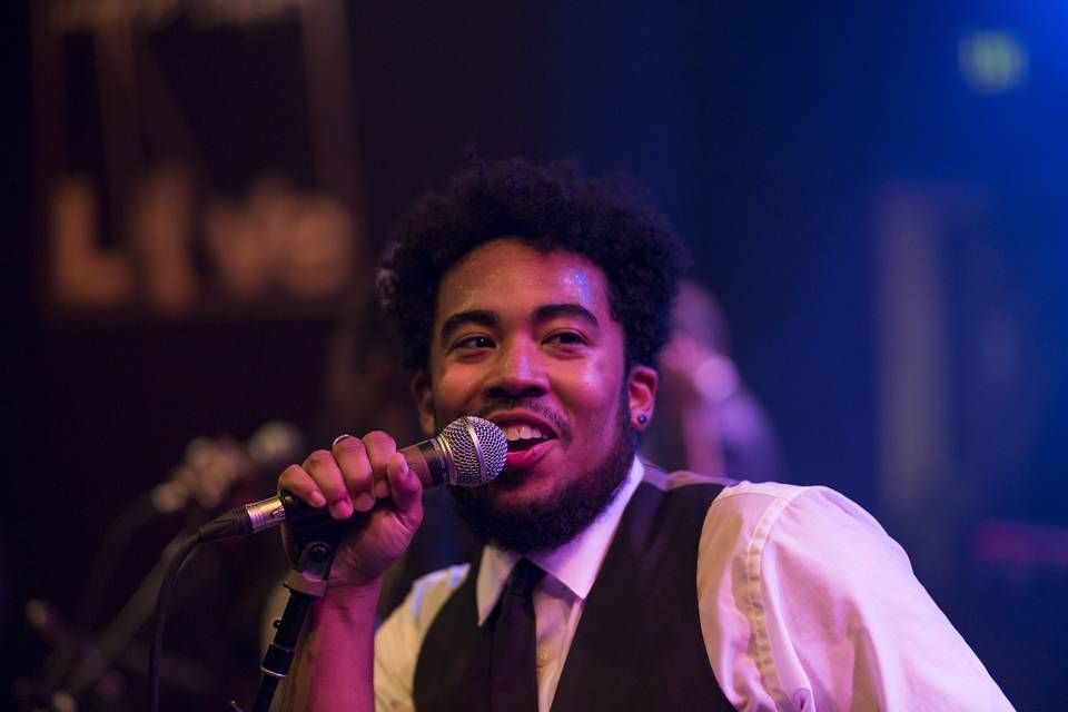 Wedding singer | Credit: jonathan kolbe