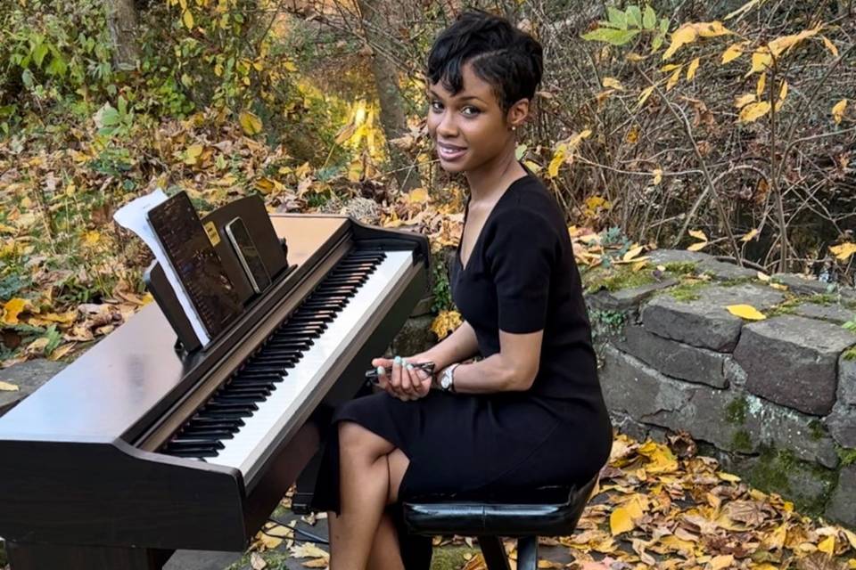 Keturah - Classical Pianist & Teacher.jpg