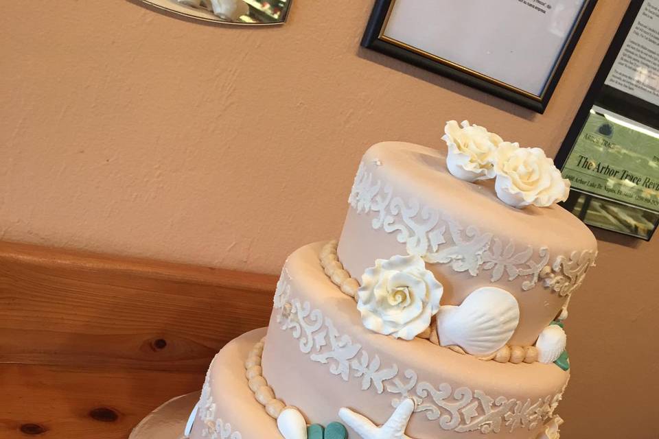 Gustitos Bakery wedding cake