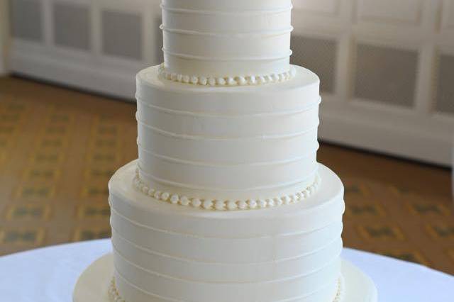 Gustitos Bakery wedding cake