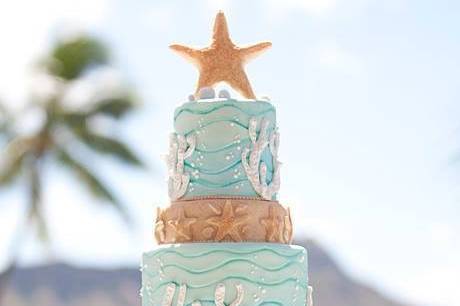 Gustitos Bakery wedding cake