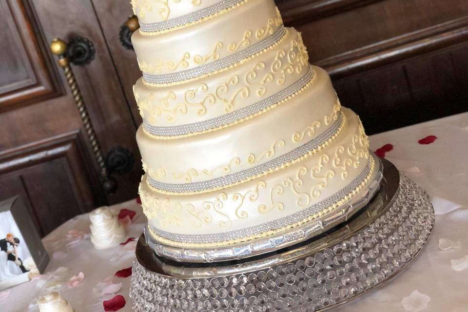 Tiered cake