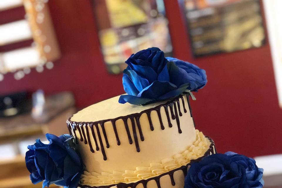 Gustitos Bakery wedding cake