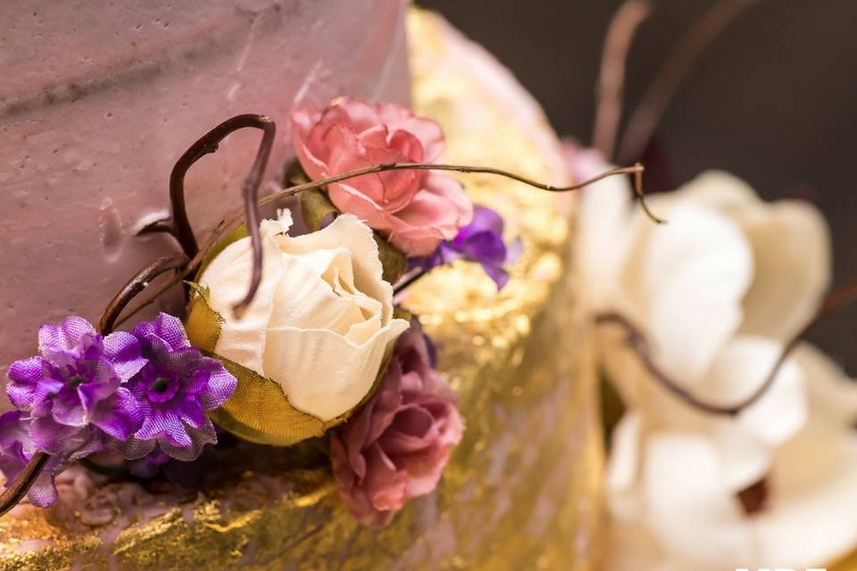 Floral cake details