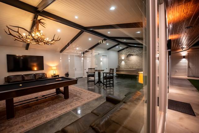 Groom Suite