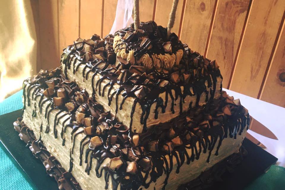 Peanut Butter Reeses Cake