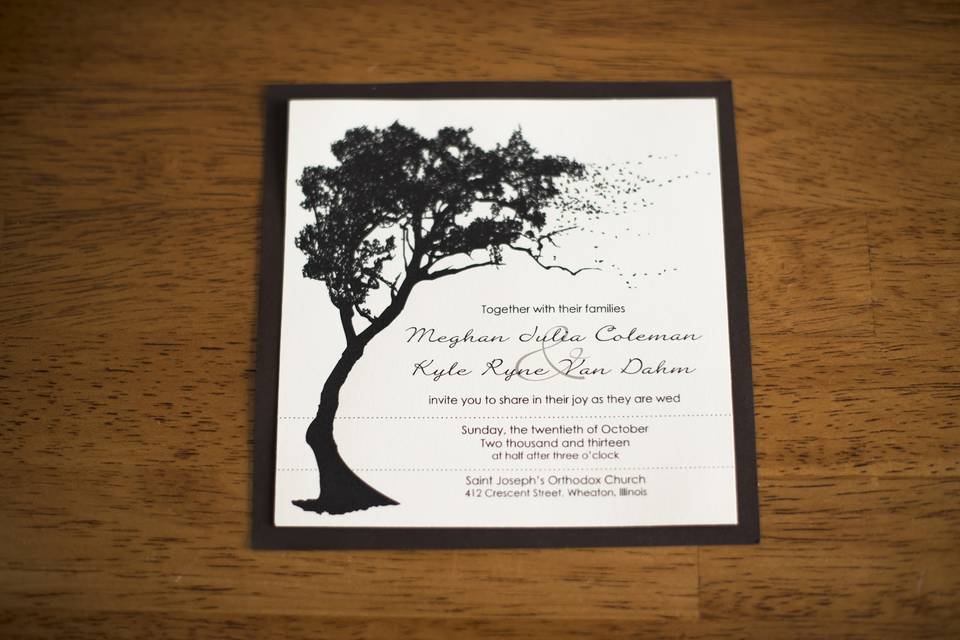 Custom designed Fall Tree motif - Ceremony Card. Collection included Formal Invitation & Favor Tags.
Photo courtesy of Vincent Glielmi (www.vincentglielmi.com).
All Works © Renee Baran-Hickman 2013. All Rights Reserved.
