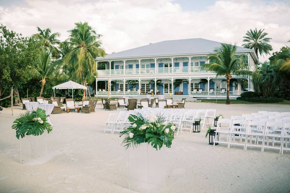 Pierre's Restaurant & Morada Bay Beach Cafe