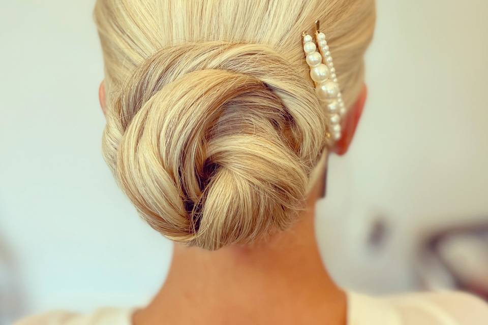 Wedding_Hair_by_MoMoRad