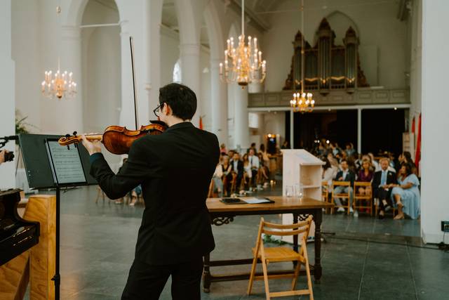 Michael Shingo Crawford - Violinist