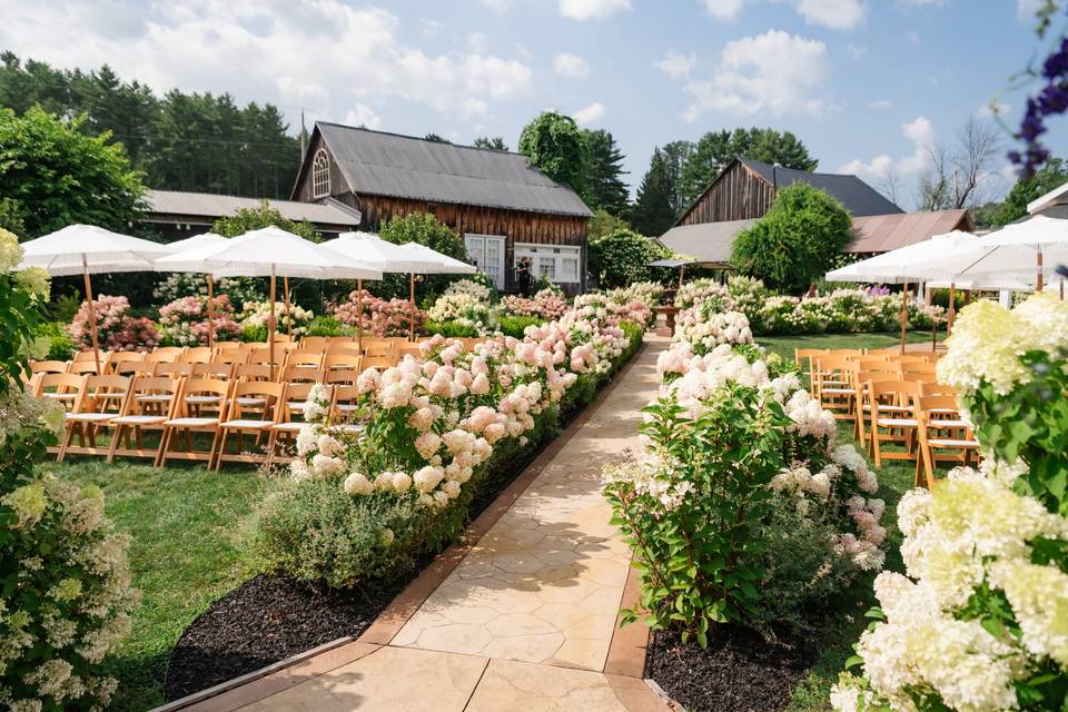 The Floral Aisleway