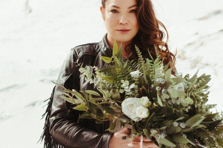 Oversized bridal bouquet