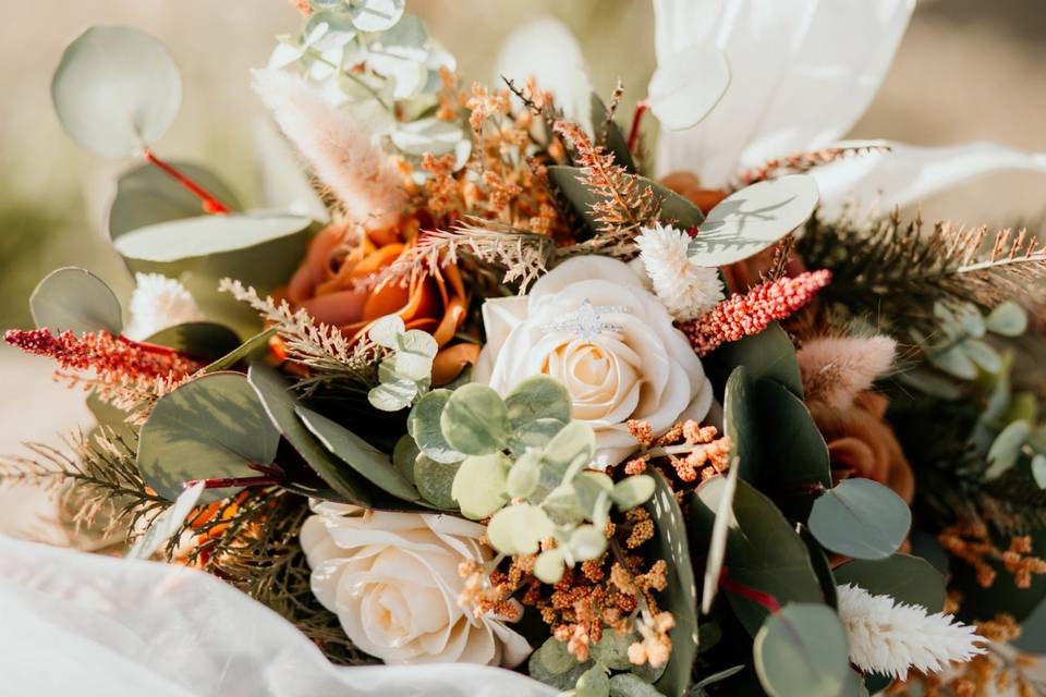 Boho fall bridal bouquet