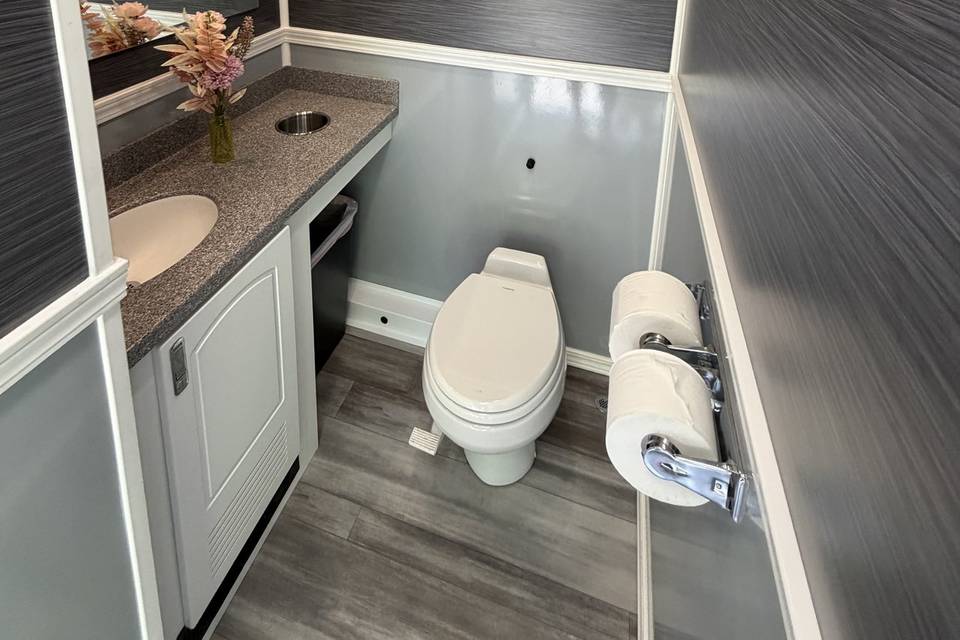 4. 3 Stall Interior.jpg