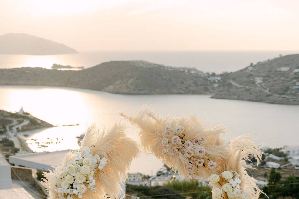 An Ios island wedding decorati