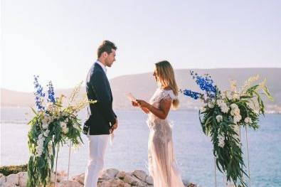 Elopment at Paros