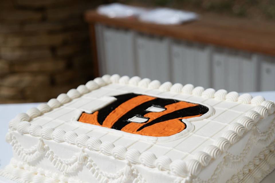 Custom Cakes