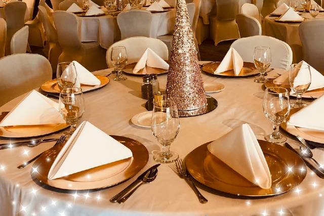 Gold Holiday Wedding