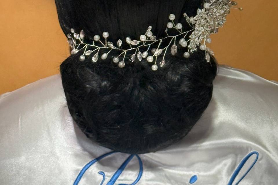 Bridal pin style
