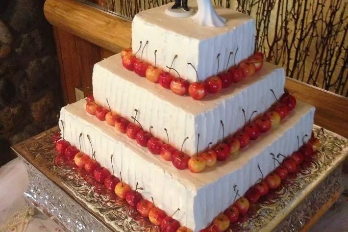Wedding cake with gold bits