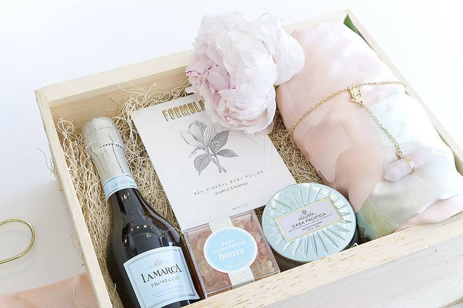 The 10 Best Wedding Favors & Gifts in Charleston - WeddingWire