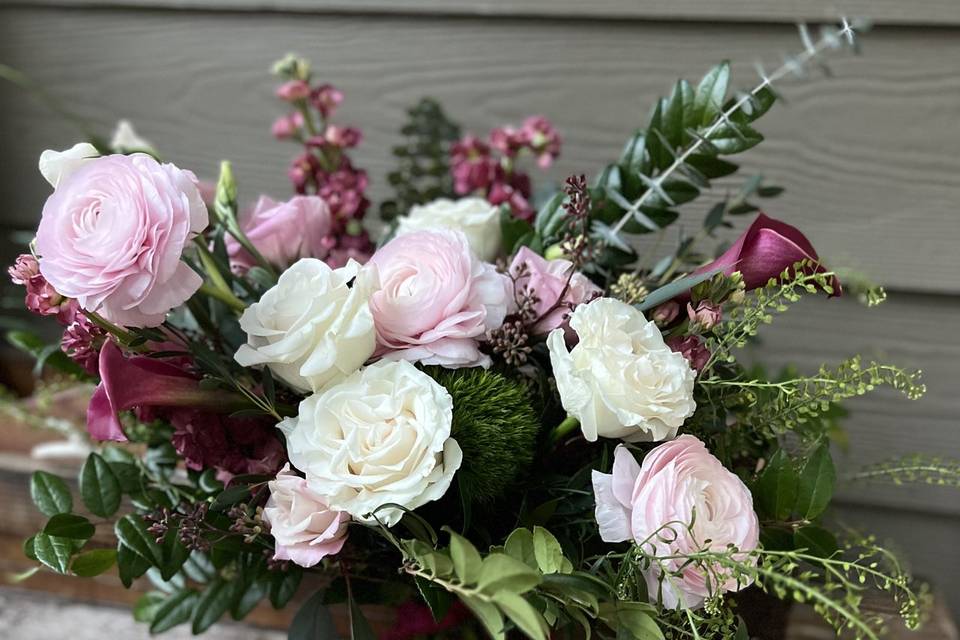 Pink & burgundy spring bouquet