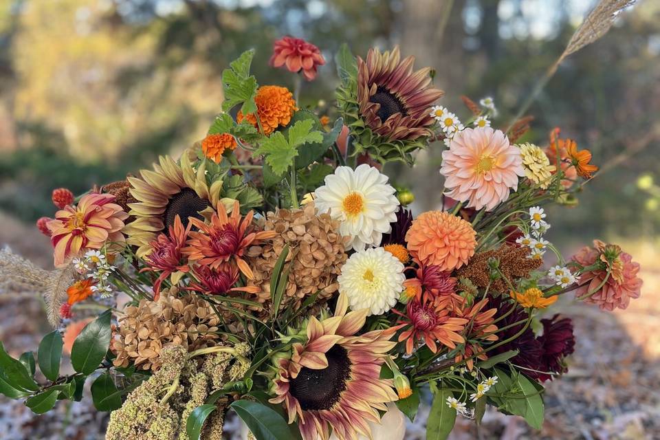 Fall dahlia statement piece