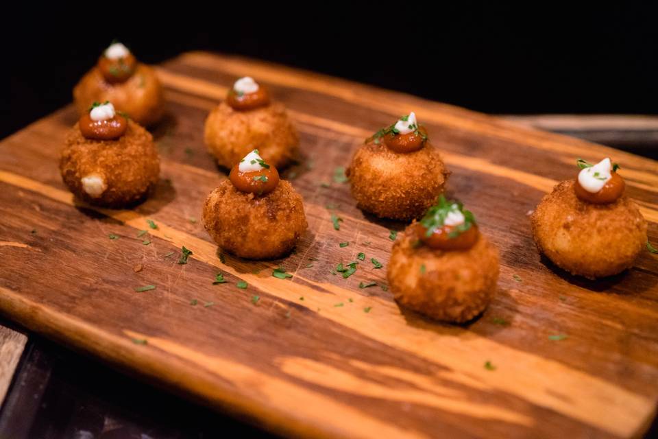 Ham and cheese bombas.