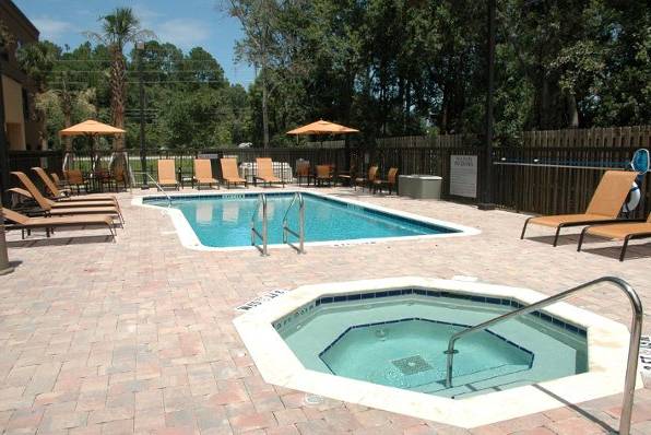 Swimming and jacuzzi pool
