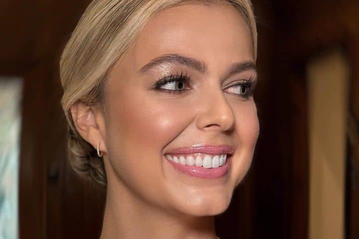 Https://themakeupteam.us