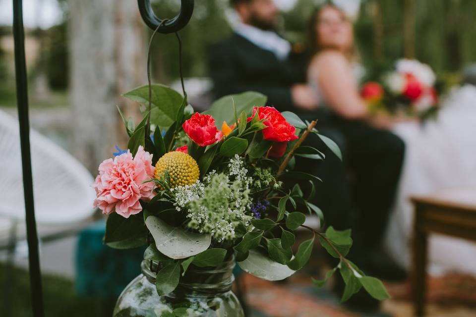 Aisle Florals w Hook