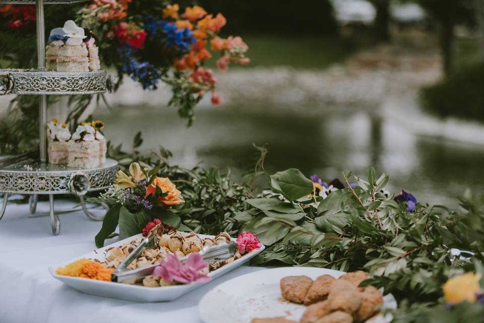 Food Table Florals