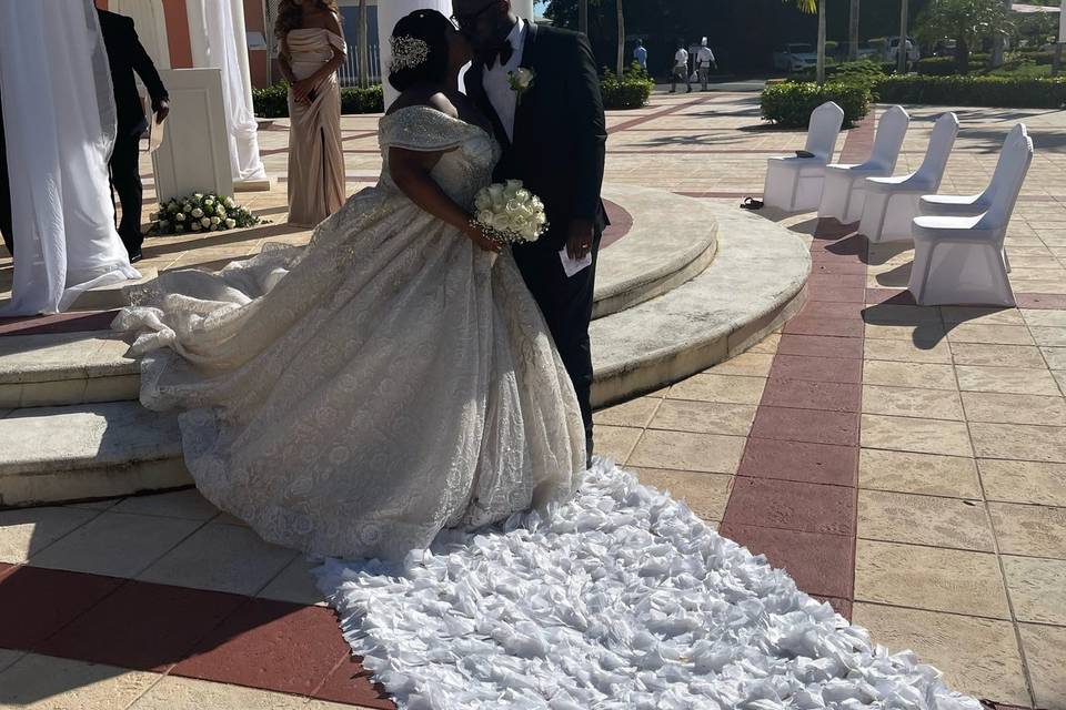 Mr &Mrs