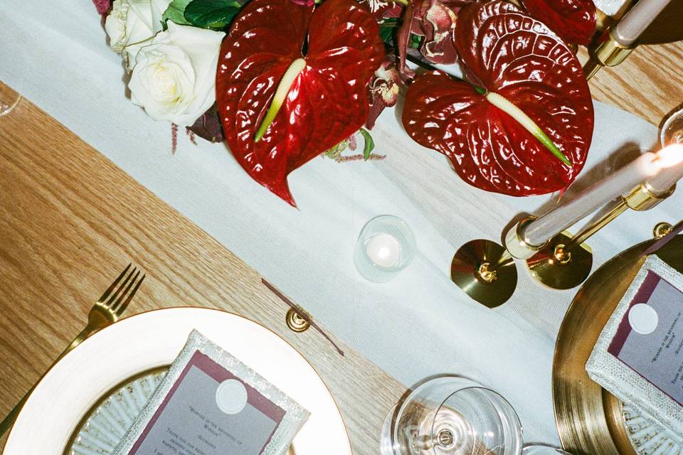 A Table Set for Connection