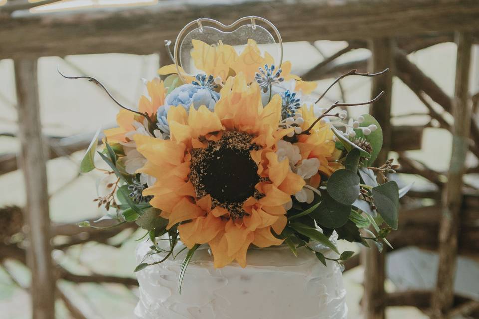 Wedding Cake Topper 2.JPG