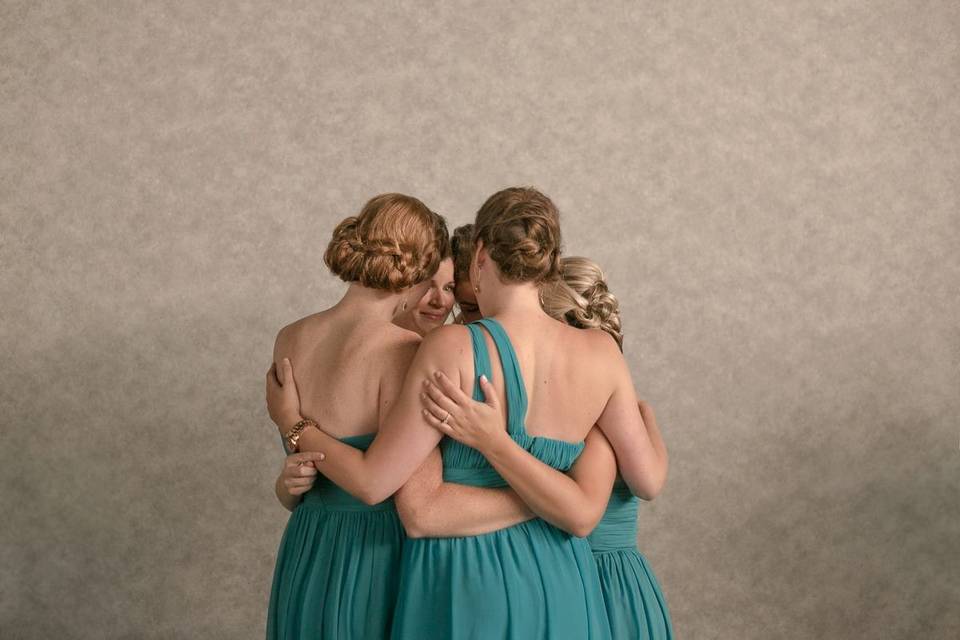 Bridesmaids are a girl's best friend!