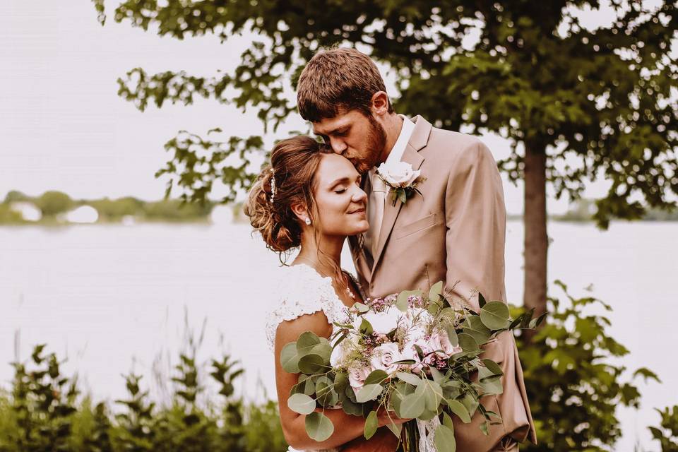Elegant summer wedding
