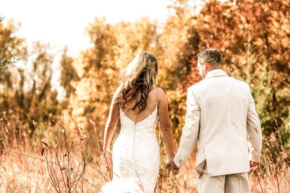 Glistening fall wedding