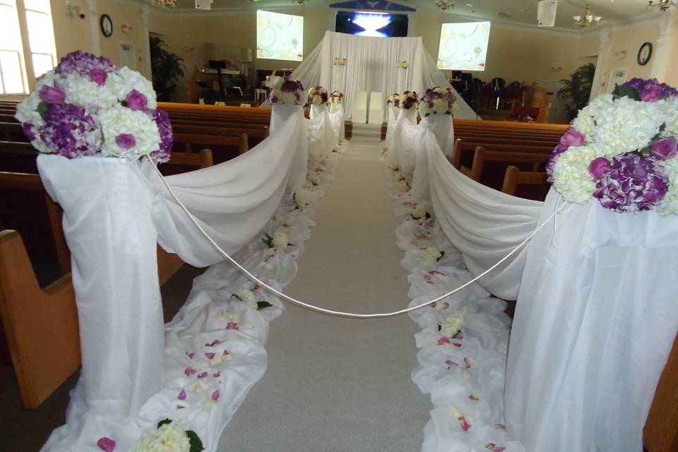 Aisle decor