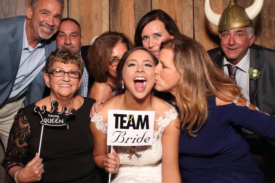 The 10 Best Photo Booths in South Carolina - WeddingWire