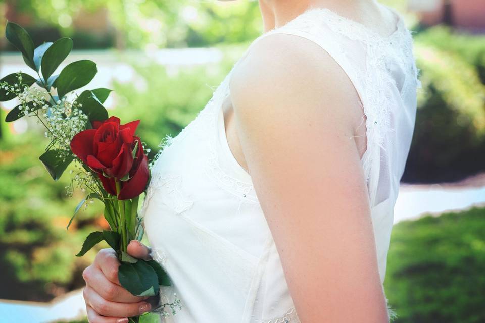 Rose Red Bridal Designs Veils & Accessories