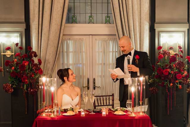 Sweetheart table