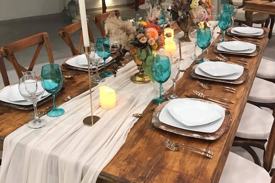 Rustic Table, Glassware